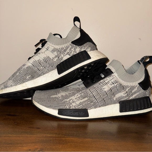 Adidas NMD running shoe - Picture 3 of 7